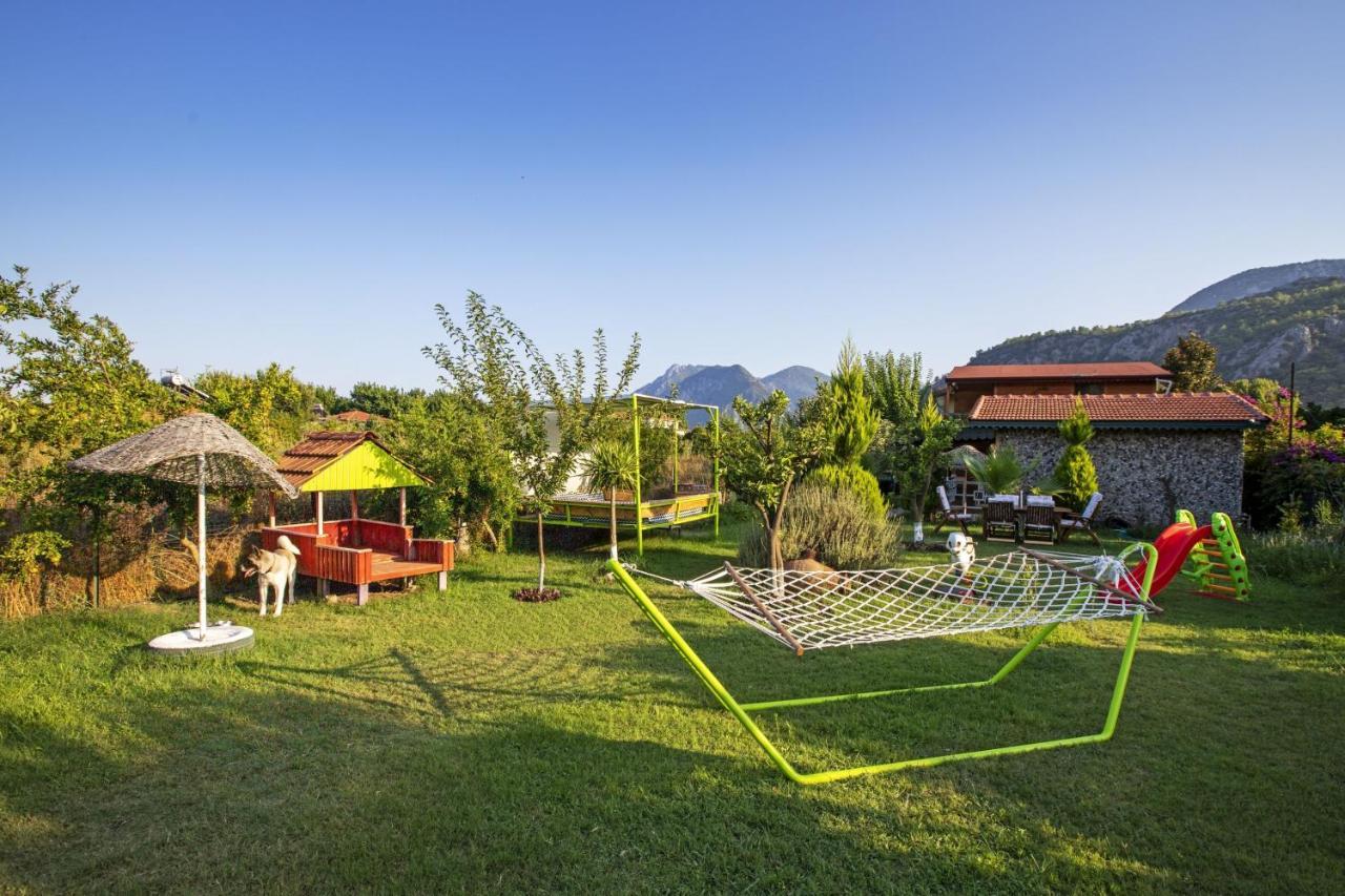 Apartamento Flora Pansiyon Cirali Kemer Exterior foto