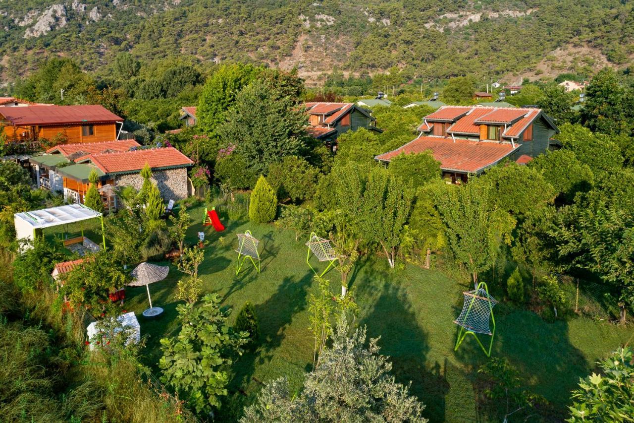 Apartamento Flora Pansiyon Cirali Kemer Exterior foto