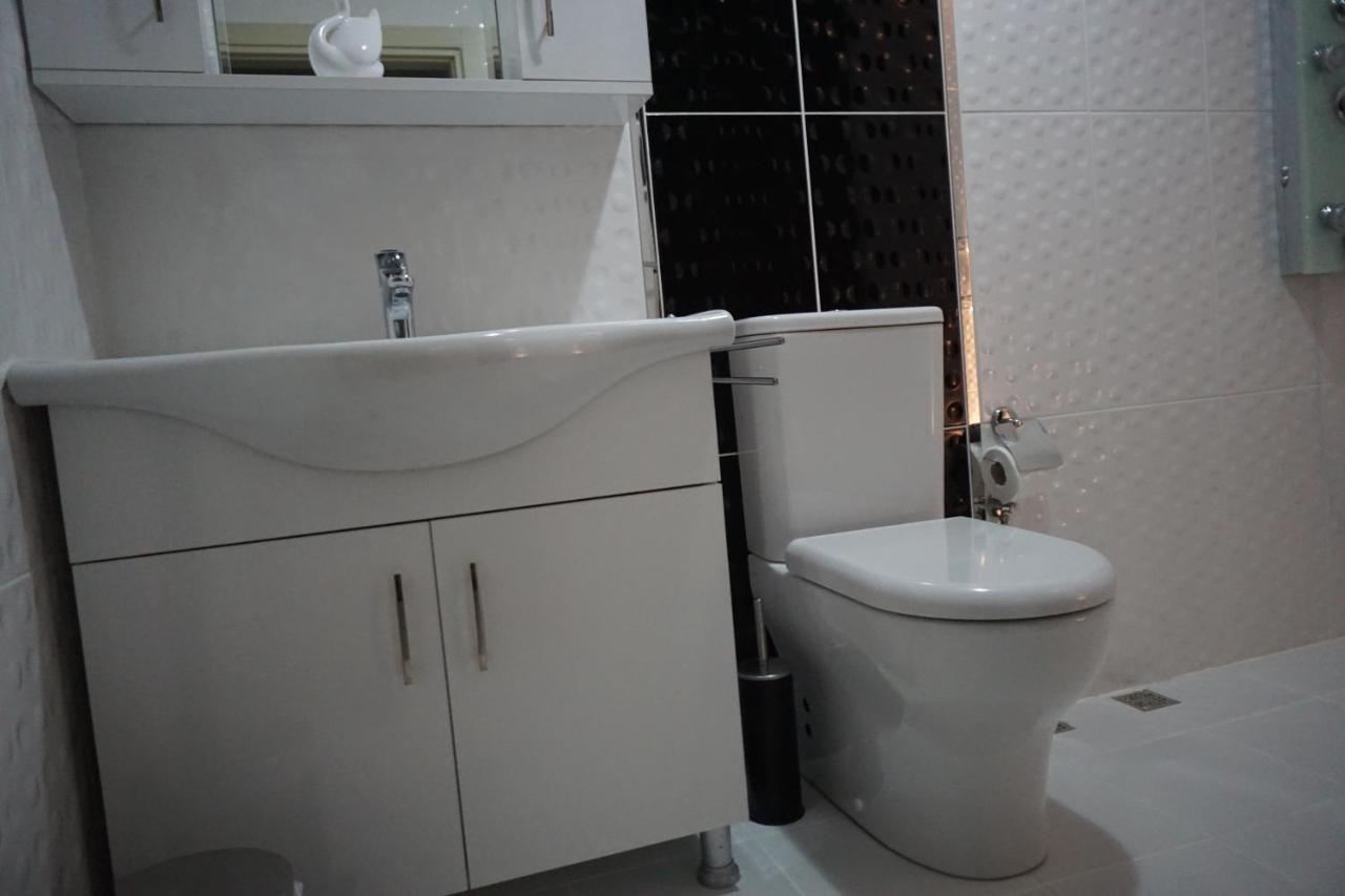 Apartamento Flora Pansiyon Cirali Kemer Exterior foto